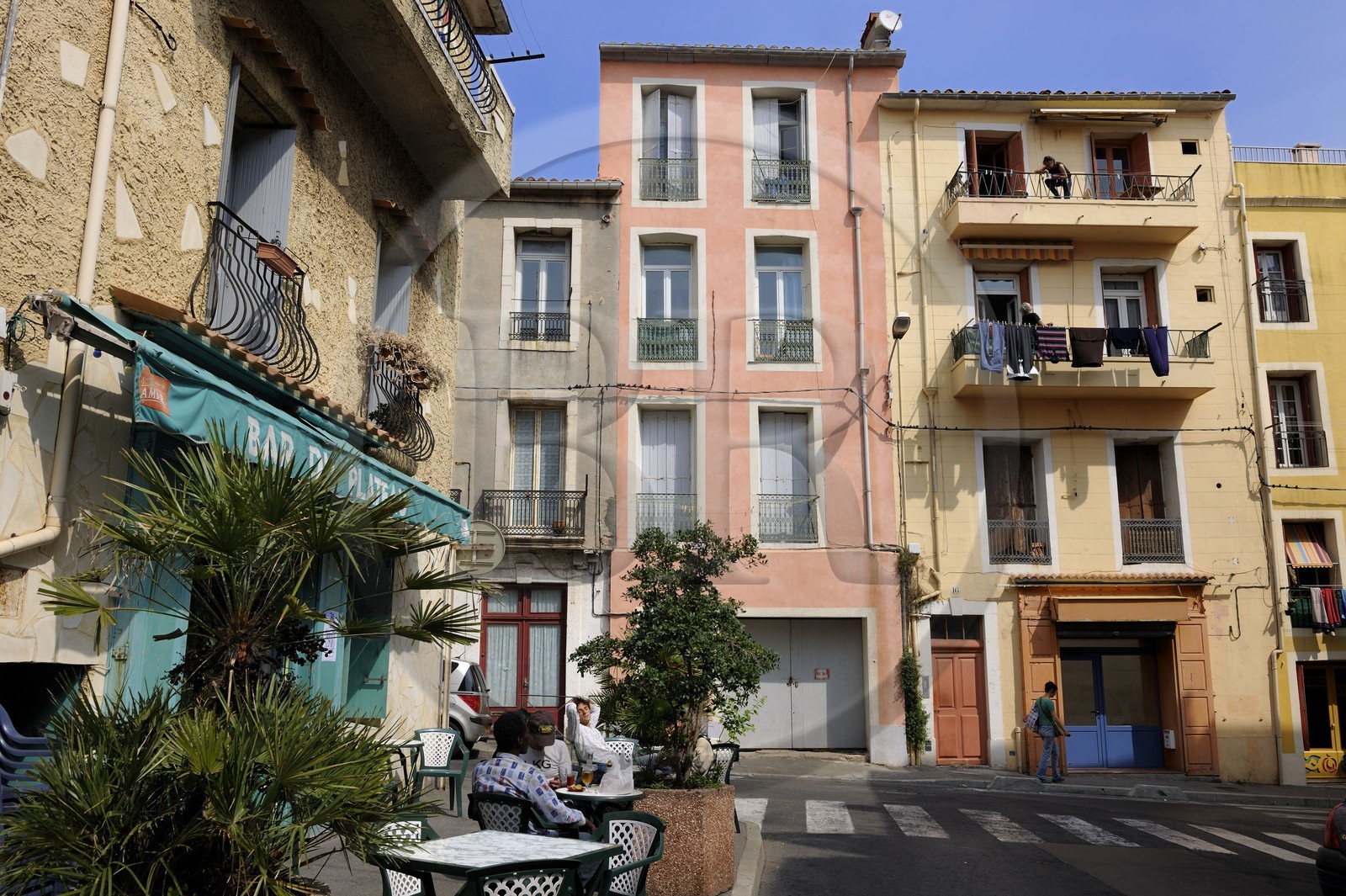 France, Hérault (34), Sète, café rue des Trois Journées
