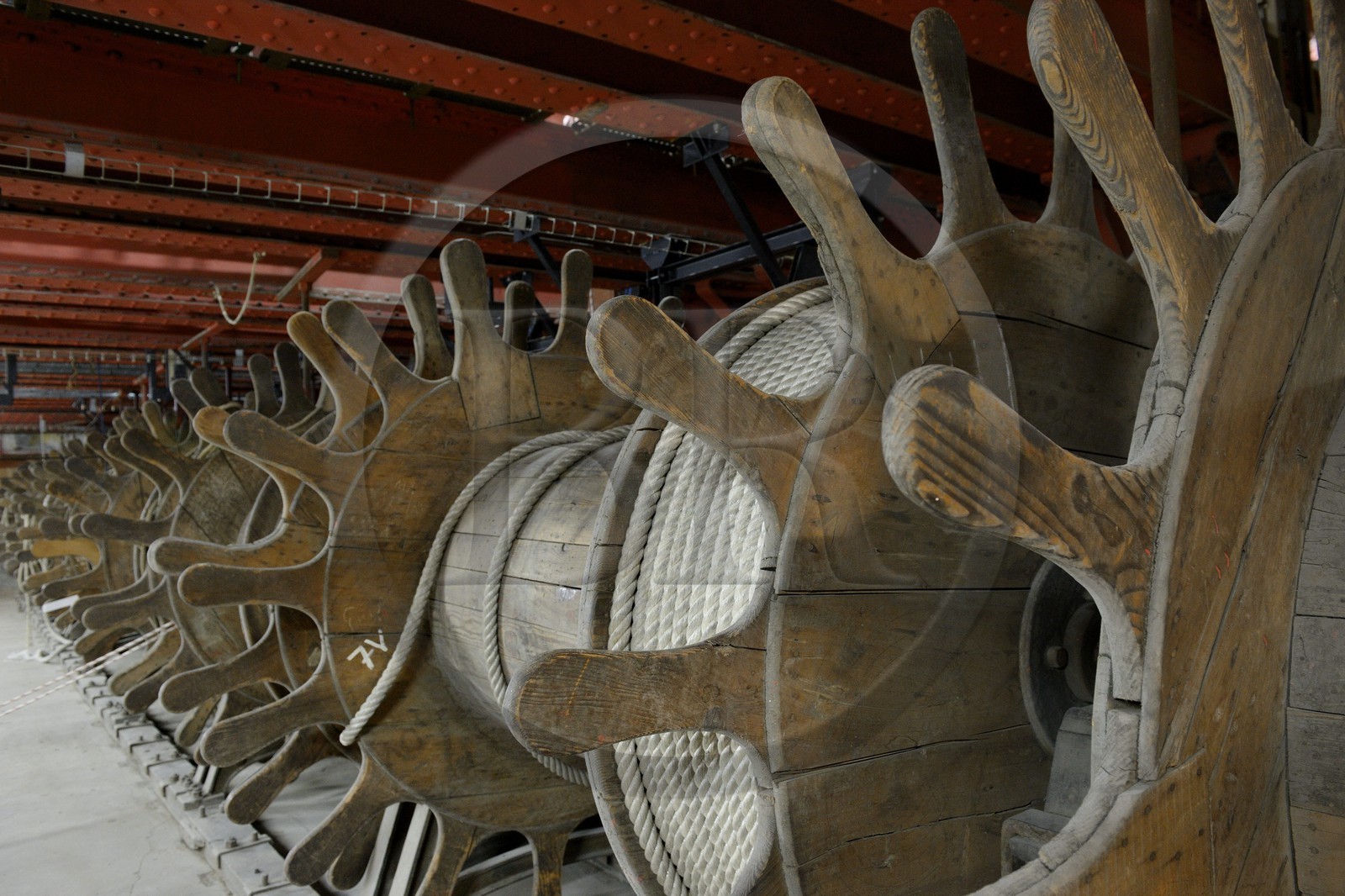 France, Paris (75), Opéra Garnier, les cabestans sous la scène au 5ème Dessous