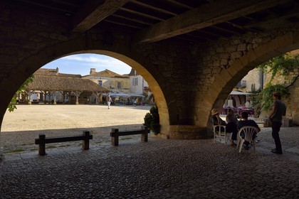 France, Dordogne, Perigord Pourpre, Monpazier, labelled Les Plus Beaux Villages de France (The Most Beautiful Villages in France), under the arcades of the place des Cornieres in the heart of the village