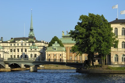 Sweden, Stockholm, Gamla Stan island (old town), Bondeska palatset left and the House of Nobility (Riddarhuset) right