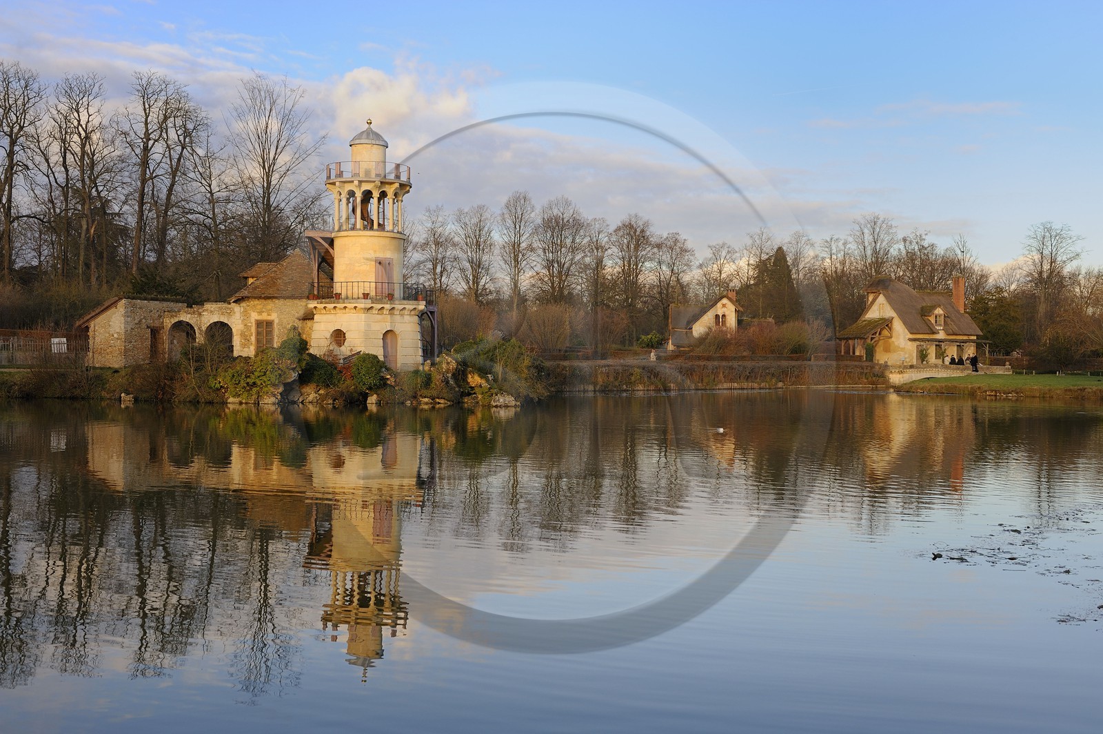 France, Yvelines (78), château de Versailles, classé Patrimoine Mondial de l'UNESCO, le domaine de Marie-Antoinette, le Hameau de la Reine, la tour de Marlborough