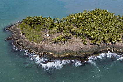 France, Guyane, Kourou, Iles du Salut, l'Ile du Diable, la case a servi de bagne à Alfred Dreyfus du 13 avril 1895 au 9 juin 1899 (vue aérienne)