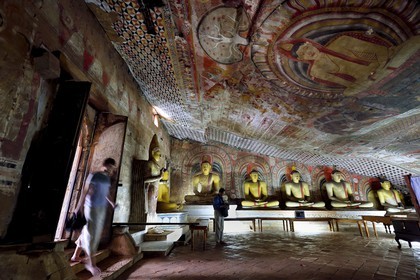 Sri Lanka, Central Province, Matale District, Dambulla, Royal Rock Temple also called Ran Giri (Golden Rock) listed as World Heritage by UNESCO, Cave 2 Maharaja Viharaya is the largest
