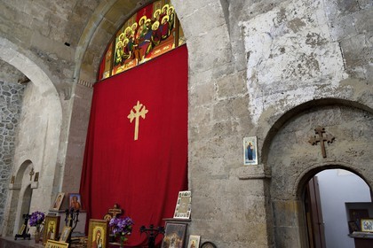 Azerbaïdjan, région de Qabala, Nij, église d'Aghbanie Saint-Élisée Jotari, Saint Georges terrassant le dragon à droite