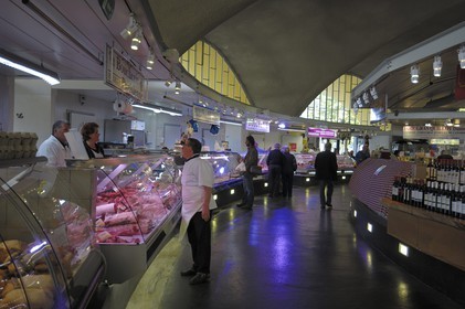 France, Charente-Maritime (17), Royan, le marché central