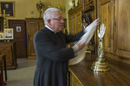 France, Bouches-du-Rhône (13), Tarascon, la collégiale royale Sainte-Marthe érigée aux XIe et XIIe siècles, bras-reliquaire de Sainte Marthe