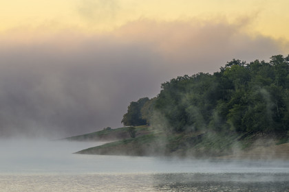 France, Nievre, Regional Natural Park of Morvan, Chaumard, Pannecière lake in the early morning mist