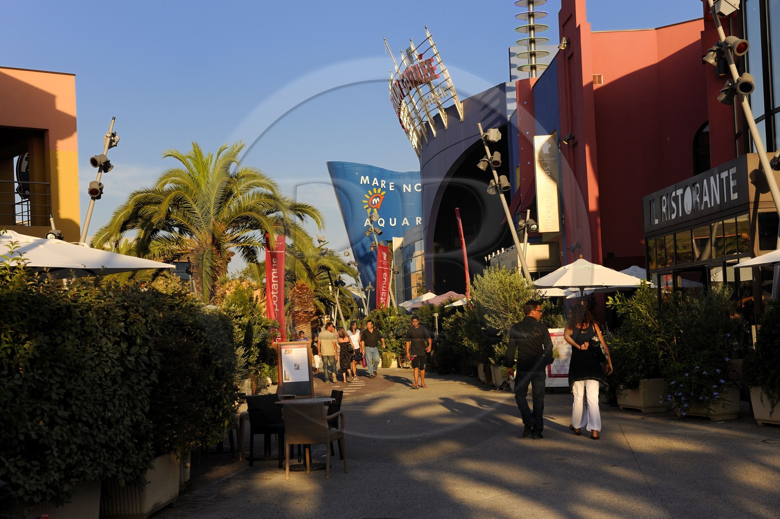 France, Hérault (34), Montpellier, Centre Commercial Odysseum, planetarium Galilée et aquarium Mare Nostrum France, Hérault (34), Montpellier, Centre Commercial Odysseum, planetarium Galilée et aquarium Mare Nostrum