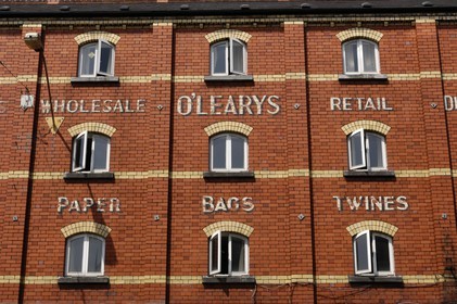 Irlande, Comté de Cork, Cork, facade d'immeuble en brique