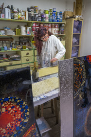 France, Hauts-de-Seine, Colombes, the french artist and lacquerer Isabelle Emmerique in her studio