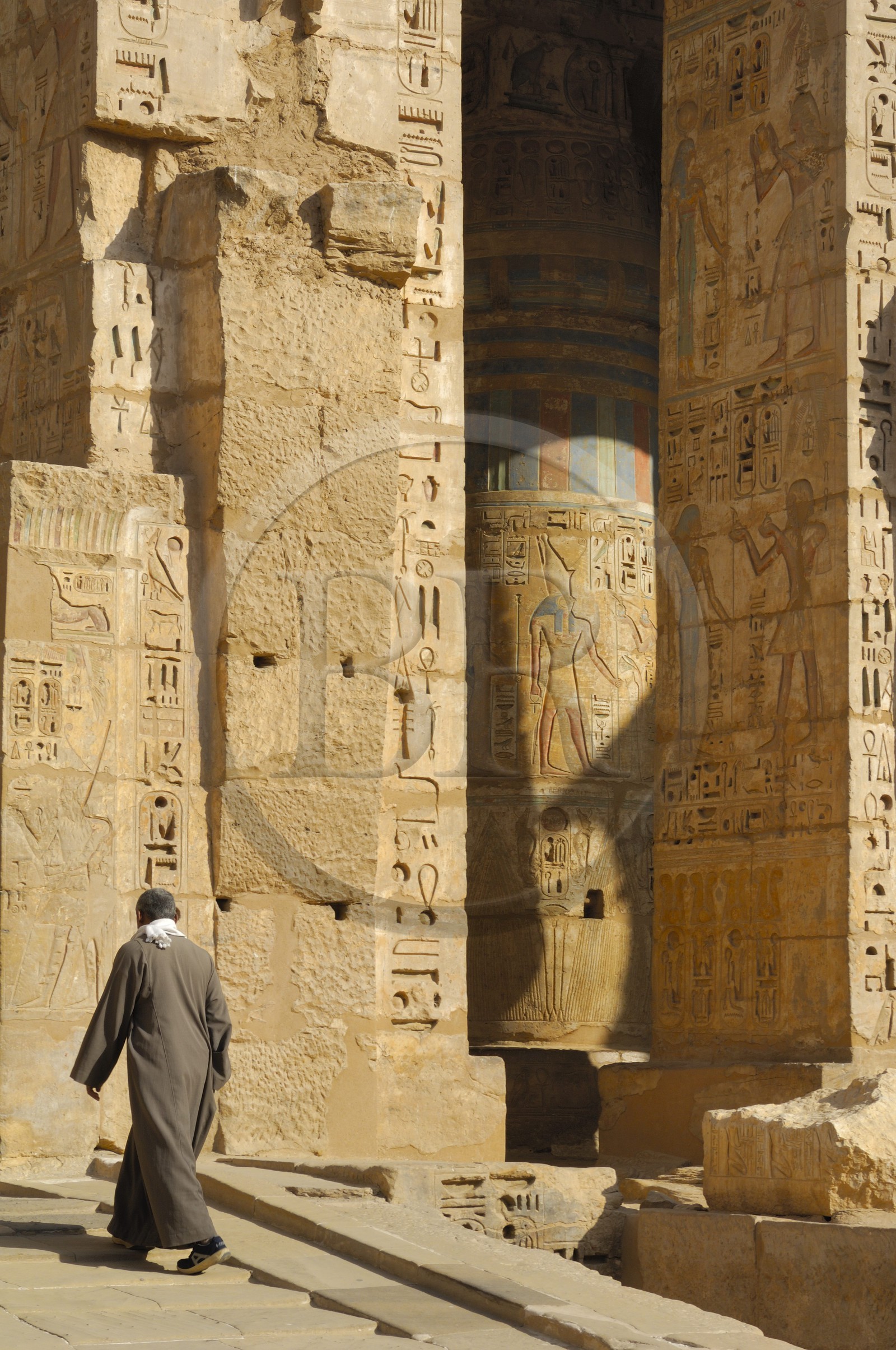 Egypte, Haute Egypte, vallée du Nil, environs de Louxor, nécropole thébaine classée Patrimoine Mondial de l'UNESCO, Thèbes Ouest, Medinet Habou, temple de Ramses III