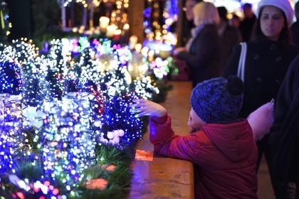 France, Bas-Rhin (67), Strasbourg, vieille ville classée Patrimoine Mondial de l'UNESCO, marché de Noël (Christkindelsmarik) de la place Broglie