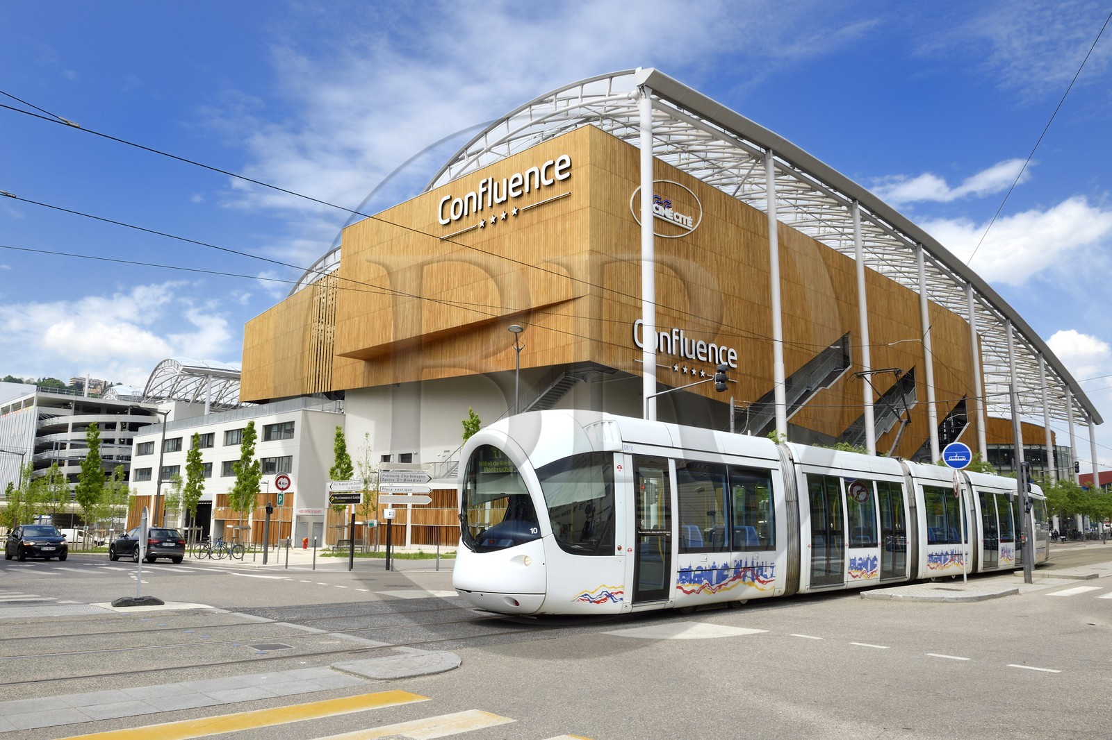 France, Rhône (69), Lyon, nouveau quartier de La Confluence au sud de la Presqu'île, le centre commercial de Confluence