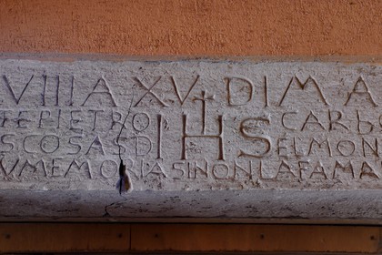 Principality of Monaco, Monaco, the old town on the Rock, passage de la Miséricorde, stone lintel (1548) which is all that remains of the Spanish protectorate