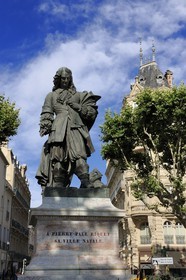 France, Hérault (34), Béziers, la statue du créateur du Canal du Midi Pierre-Paul Riquet