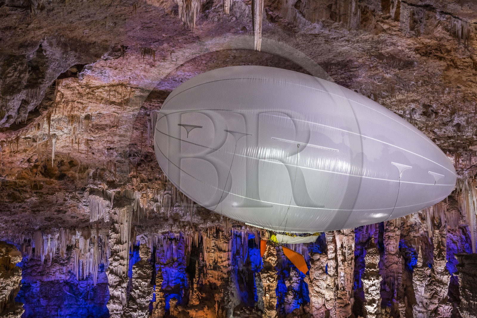 France, Gard (30), Méjannes-le-Clap, grotte de La Salamandre