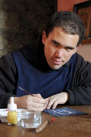 France, Manche (50), l'abbaye du Mont-Saint-Michel, classé Patrimoine Mondial de l'UNESCO, enluminures crées par le frère Sébastien, moine des Fraternités Monastiques de Jérusalem