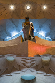 Spain, Catalonia, Barcelona, Eixample district, Sagrada Familia basilica by Catalan modernist architect Antoni Gaudi, listed as a UNESCO World Heritage Site, the bronze statue of Saint George (Sant Jordi) by the sculptor Subirachs in the center of the interior of the facade of Glory