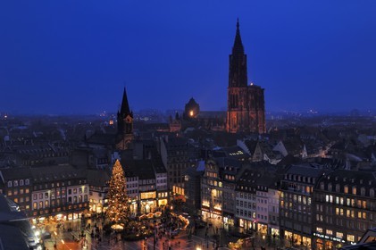 France, Bas Rhin, Strasbourg, old town listed as World Heritage by UNESCO, the big christmas tree on Place Kleber and the cathedral