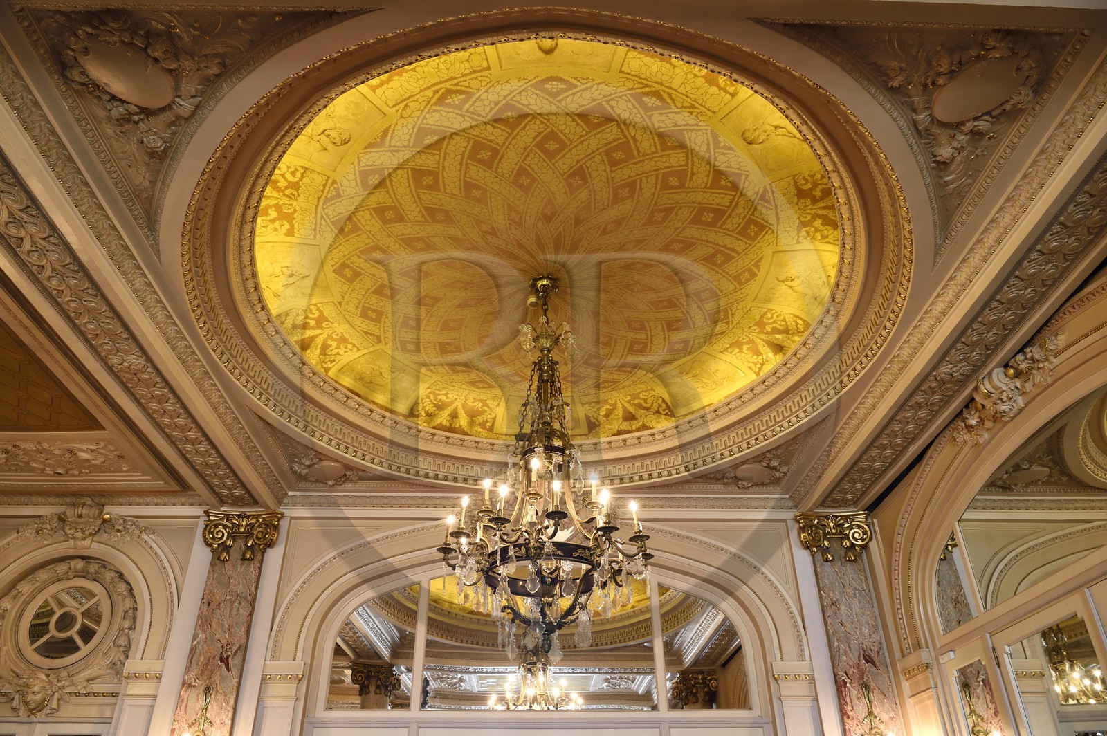 France, Alpes-Maritimes (06), Cannes, le palace du Carlton sur le boulevard de la Croisette, la salle de réception