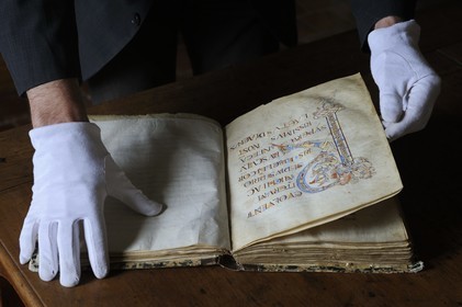 France, Côte d'Or (21), Semur-en-Auxois, la bibliothèque (historique) de la ville, manuscrit dit de Moutier-Saint-Jean