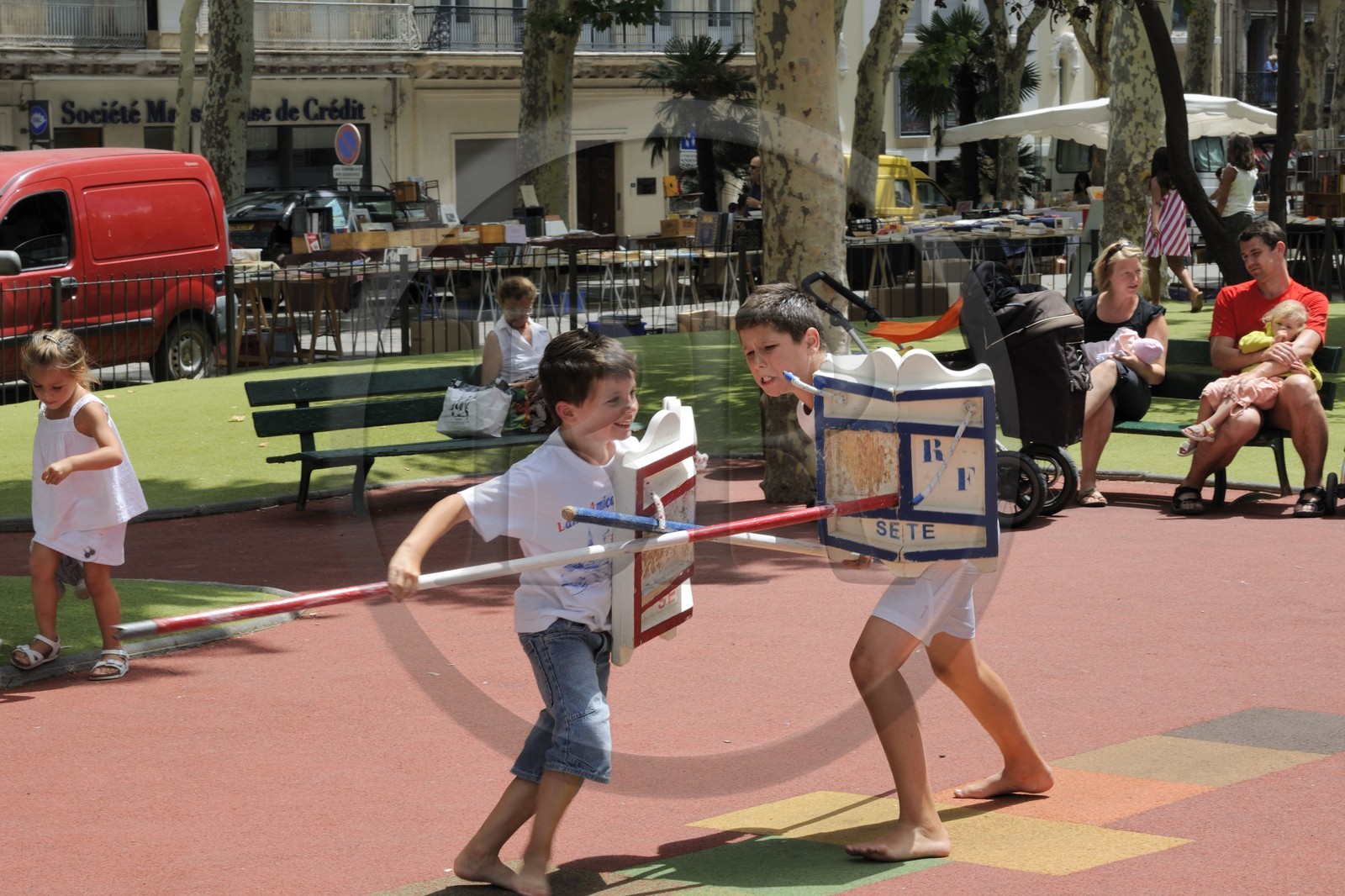 France, Hérault (34), Sète, fête de la Saint Louis, jeu de jeunes jouteurs, la relève est prête
