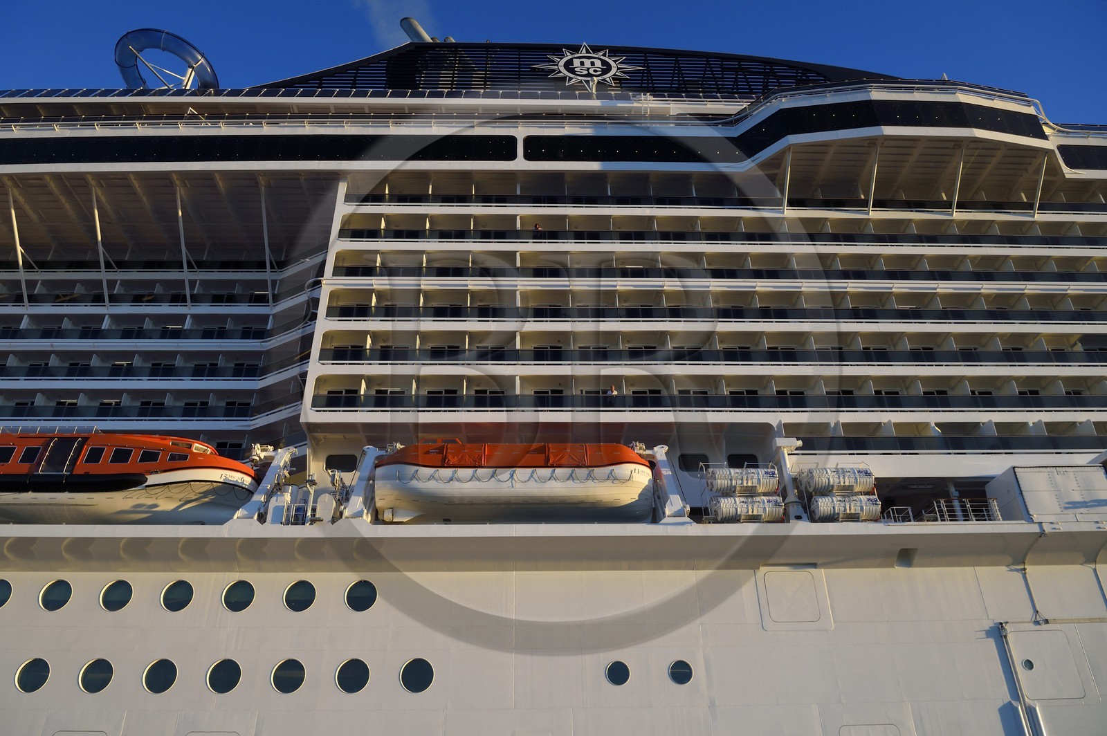 France, Bouches-du-Rhône (13), Marseille, bateau de croisière dans la Rade de Marseille