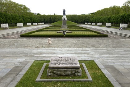 Allemagne, Berlin, memorial sovietique du Treptower park