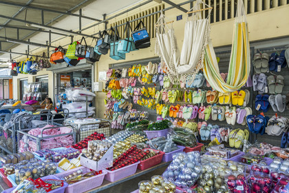 France, Guyane, Cayenne, magasin rue du Lieutenant Becker dans la vieille ville