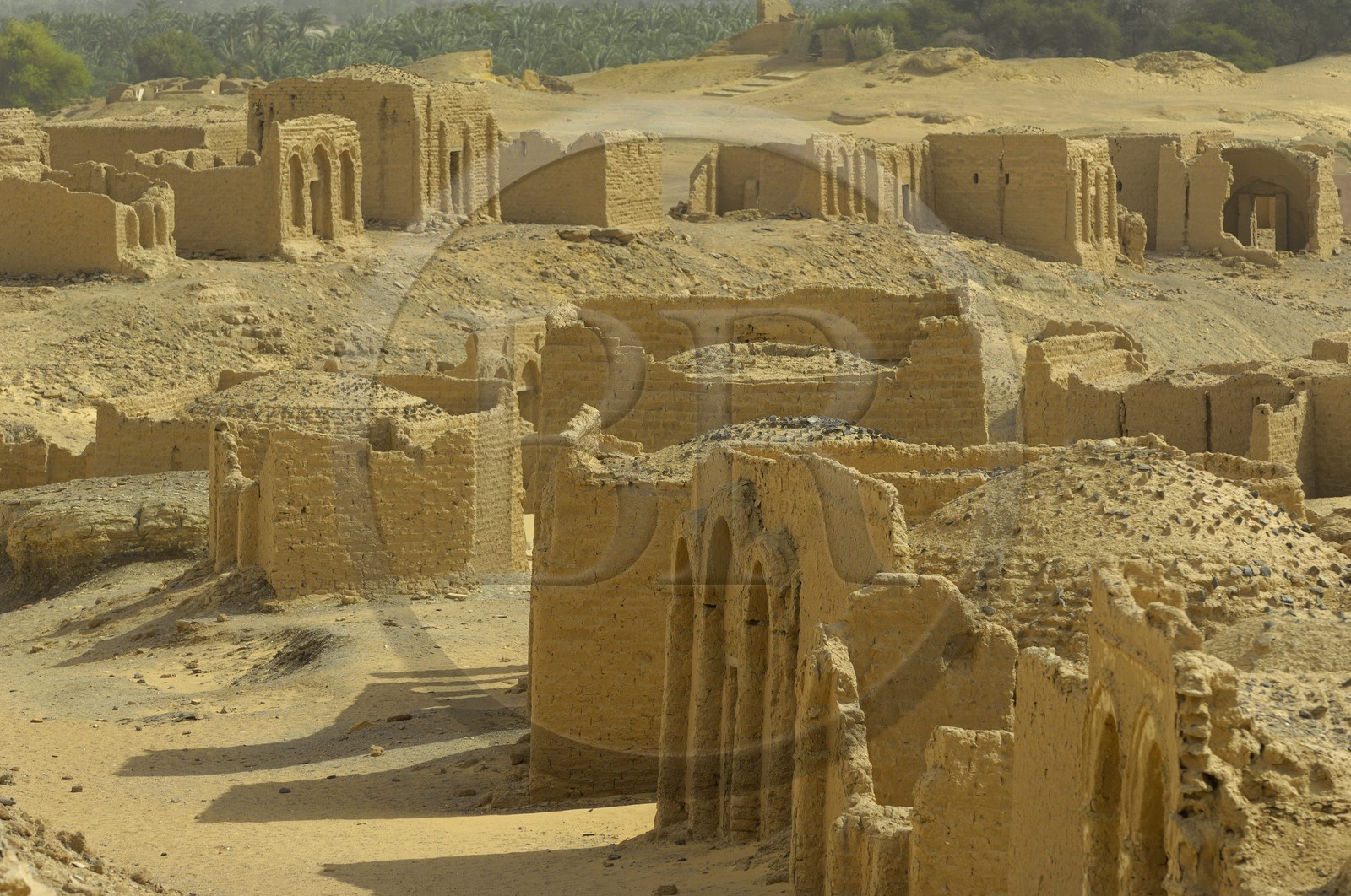 Egypte, Haute Egypte, désert libyque, oasis de Kharga, nécropole copte de Bagawat du IIe au VIIe siècle après JC Egypte, Haute Egypte, désert libyque, oasis de Kharga, nécropole copte de Bagawat du IIe au VIIe siècle après JC