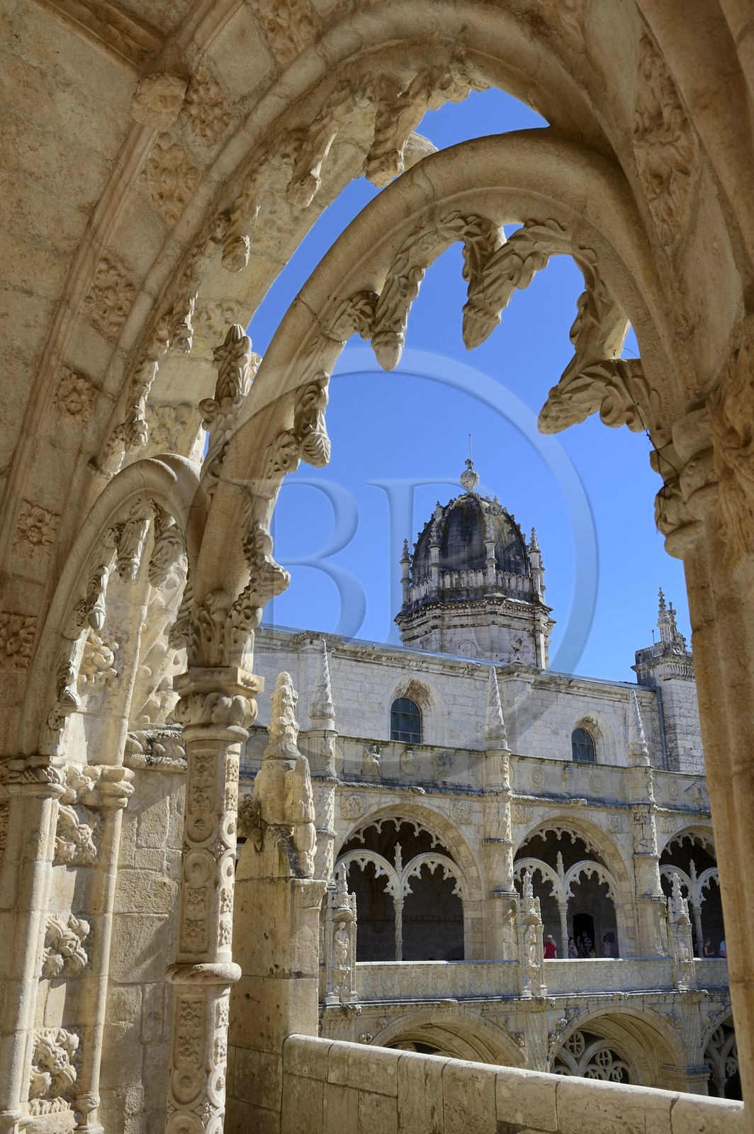 Portugal, Lisbonne, Bélem, Monastere des Hiéronymites (Mosteiro dos Jerónimos), classé Patrimoine Mondial de l'UNESCO, le cloitre et l'église Santa Maria