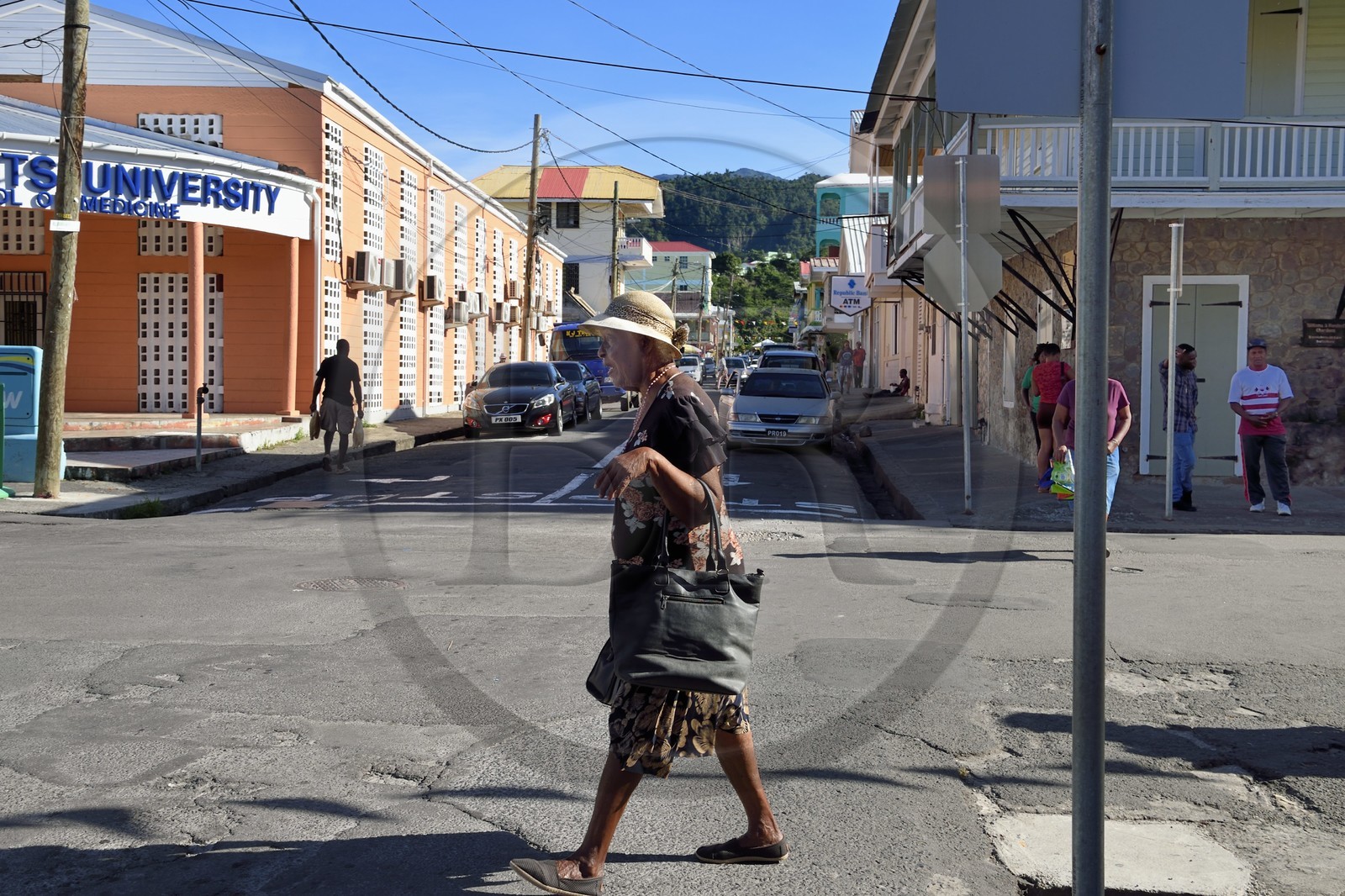 Caraïbes, Ile de la Dominique, la capitale Roseau, le Quartier français, dans la rue principale Great George Street