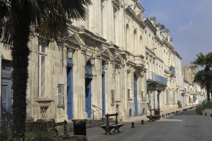 France, Charente-Maritime (17), Rochefort, théatre rue de la République