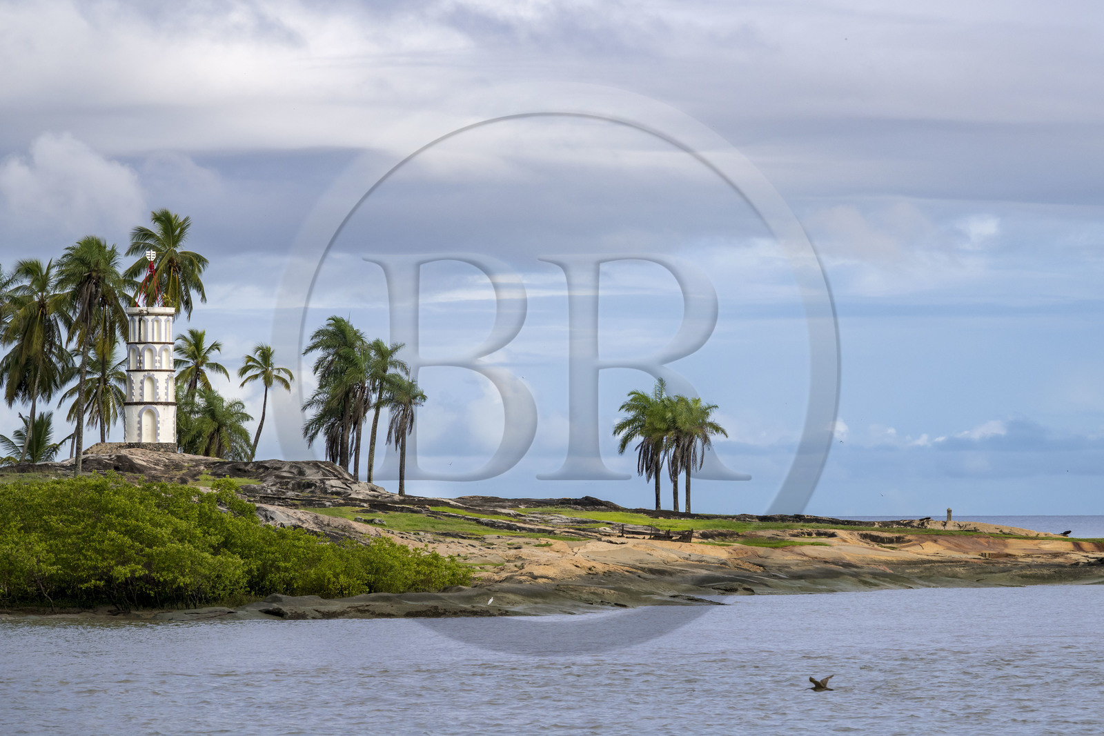 France, Guyane, Kourou, Tour Dreyfus à la Pointe des Roches à l'embouchure du fleuve Kourou