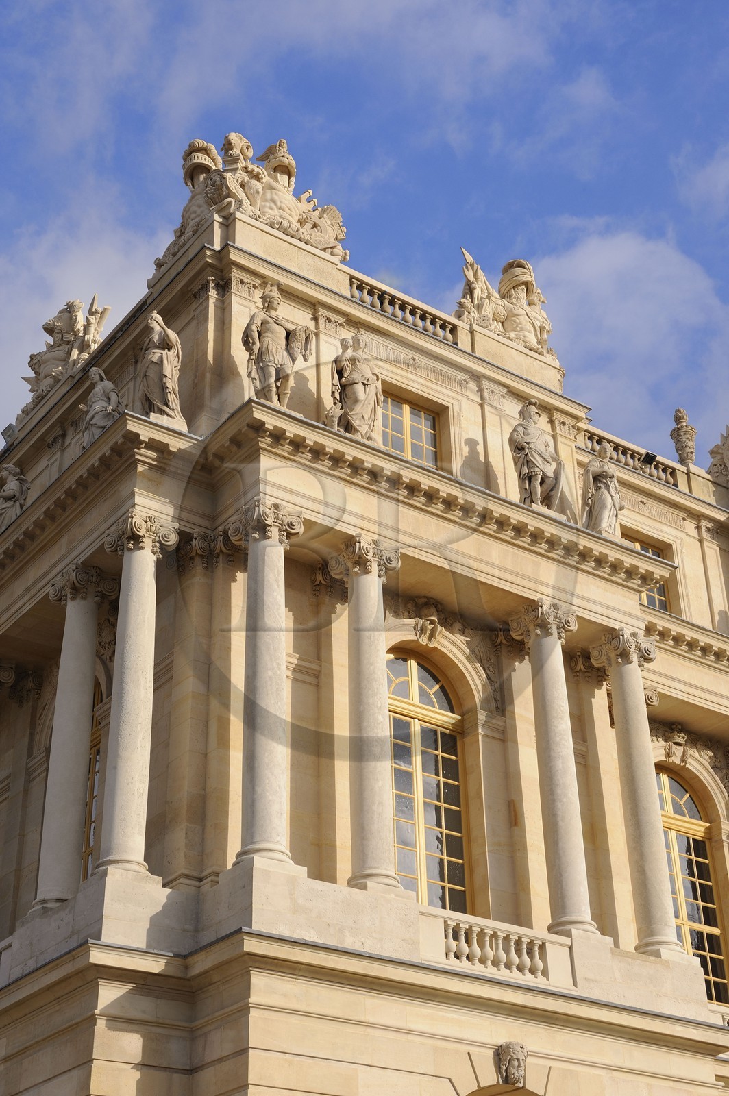 France, Yvelines (78), château de Versailles, classé Patrimoine Mondial de l'UNESCO, aile de la Reine