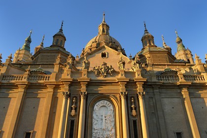 Espagne, Aragon, Saragosse, Plaza del Pilar, Basilique del Pilar (Notre-Dame du Pilier)