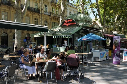 France, Hérault (34), Montpellier, l'Esplanade Charles-de-Gaulle attenante à la place de la Comédie acceuille des buvettes