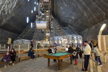 Roumanie, Transylvanie, région de Cluj, Turda, ancienne mine de sel de Turda dont l'exploitation a commencée à l'époque romaine, transformée en centre de loisirs et de santé