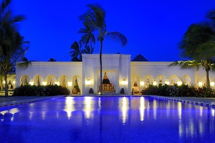 Tanzania, Zanzibar Archipelago, Unguja island (Zanzibar),  southeast coast, Bwejuu, the very exclusif Baraza Resort & Spa, one of the restaurants