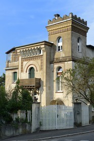 France, Haut-Rhin (68), Mulhouse, quartier du Rebberg, Villa de type mauresque à l’angle des rues du Moenchsberg et du Ventron