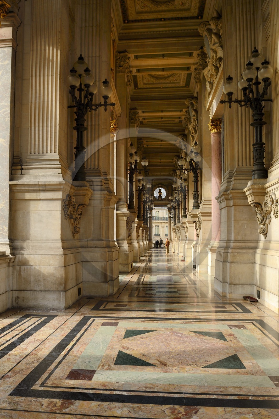 France, Paris (75), Opéra Garnier, la terrasse de la facade sud