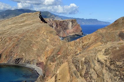 Portugal, Ile de Madère, randonnée dans la réserve naturelle de la Ponta de Sao Lourenço (pointe Saint Laurent) à l'extrême Est de l'ile