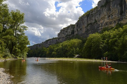 France, Ardeche, Ruoms, kayaks going down the Ardeche River in the Ruoms to Pradons Narrow Pass