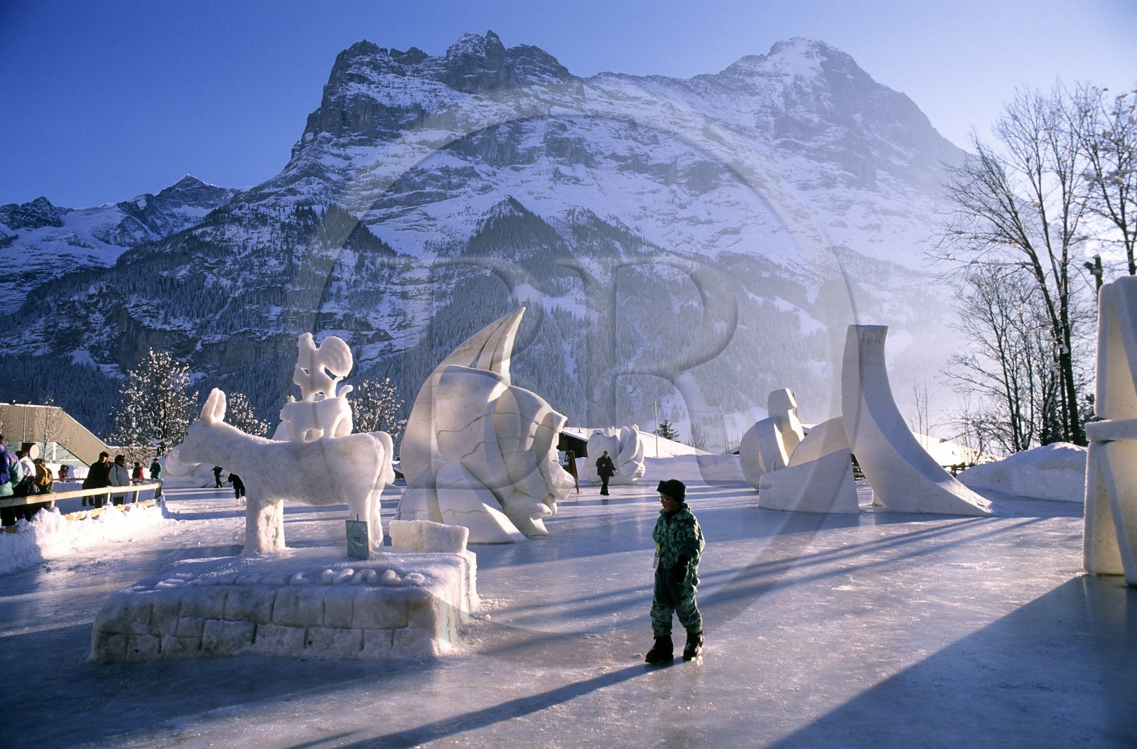 Suisse, Oberland Bernois, région de la Jungfrau, sculptures sur glace