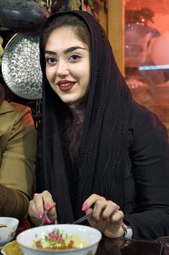 Iran, Isfahan Province, Isfahan, Chai Khaneh Azadegan Tea House and restaurant, young iranian woman student in medical engineering whose name is Niloufar (no model release)