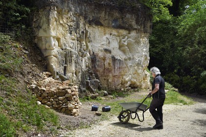 France, Charente-Maritime, Saintonge, Port-d'Envaux, Les Lapidiales created by Alain Tenenbaum, Land art, open-air sculptures in the former Chabossières quarry