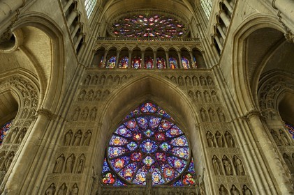 France, Marne (51), Reims, la cathédrale Notre-Dame de Reims, classée Patrimoine Mondial de l'UNESCO, Portail royal, revers du portail central et rosace de la facade occidentale