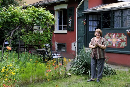 France, Haut-Rhin (68), Mulhouse, la Cité ouvrière, passage de Lauriers, une des seules maisons à être préservée et ne pas avoir subi de grosses transformations, Christianne Eisenbraun