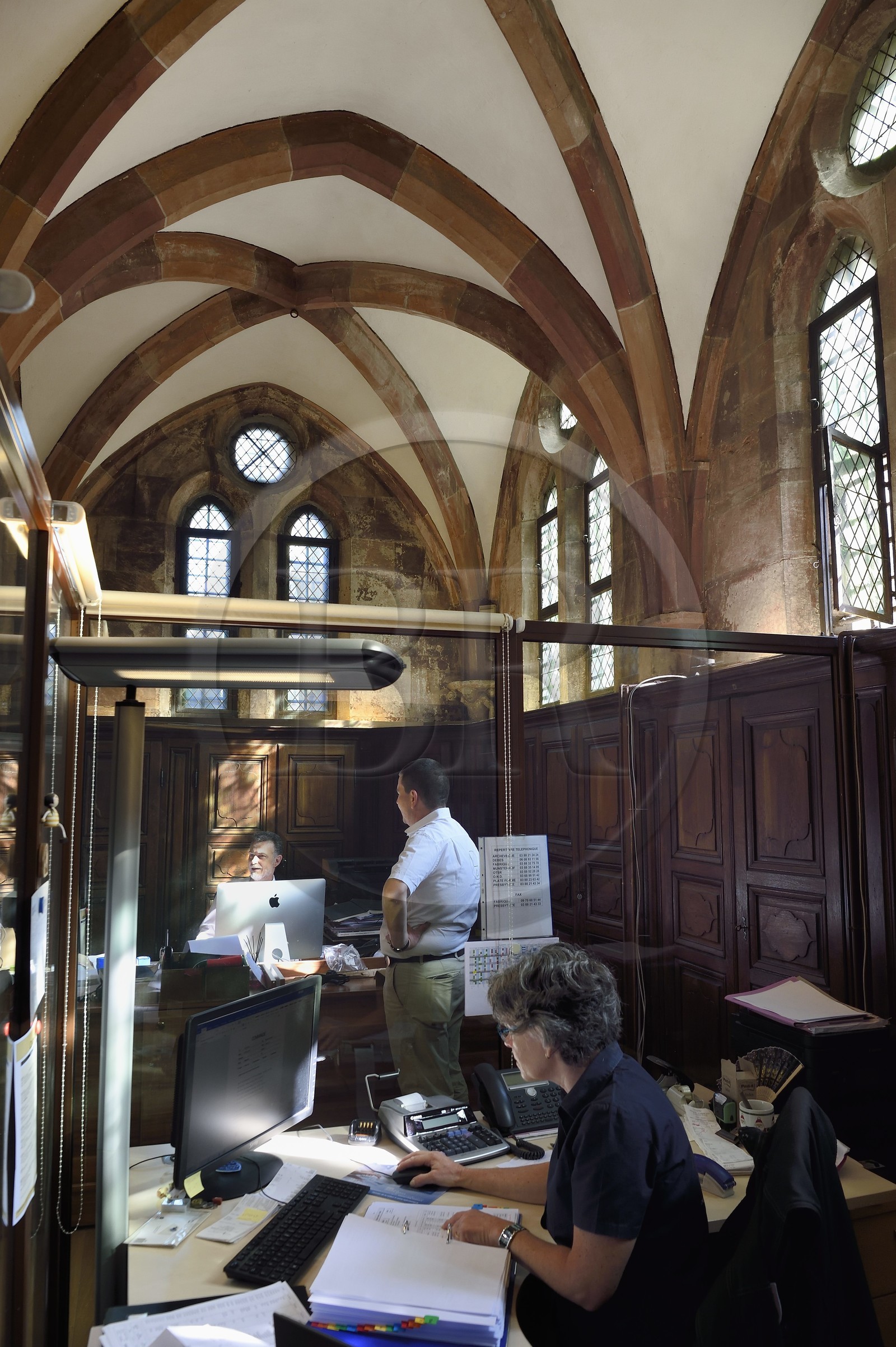 France, Bas-Rhin (67), Strasbourg, vieille ville classée au Patrimoine Mondial de l'UNESCO, la cathédrale Notre-Dame, bureau de l'intendant dans l'ancienne sacristie des chanoines