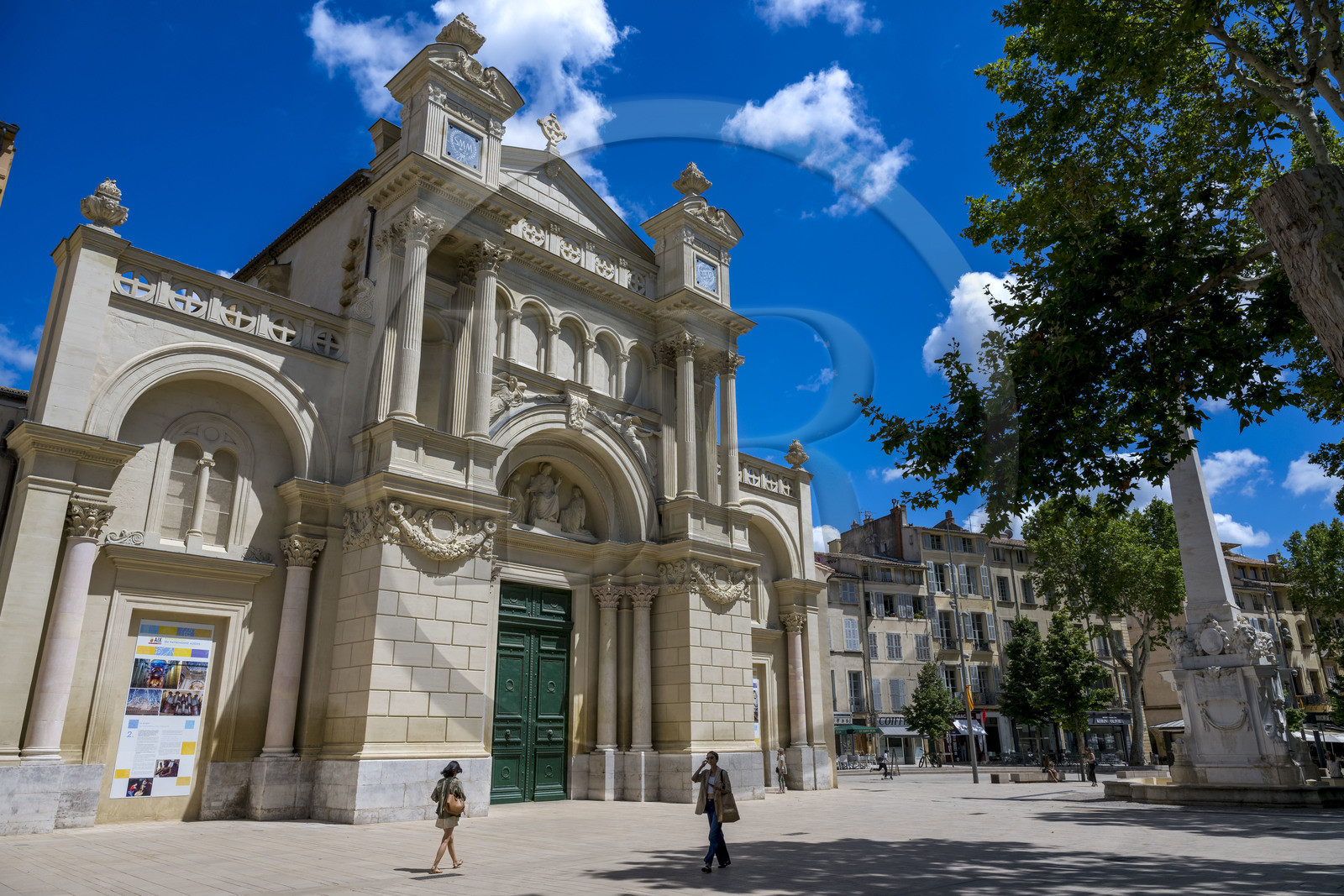 France, Bouches-du-Rhône (13), Aix en Provence, place des Precheurs, l'église de la Madeleine où fut baptisé Paul Cézanne